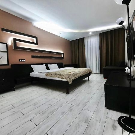 Жк Самал Де Люкс Lägenhet Alma-Ata Exteriör bild